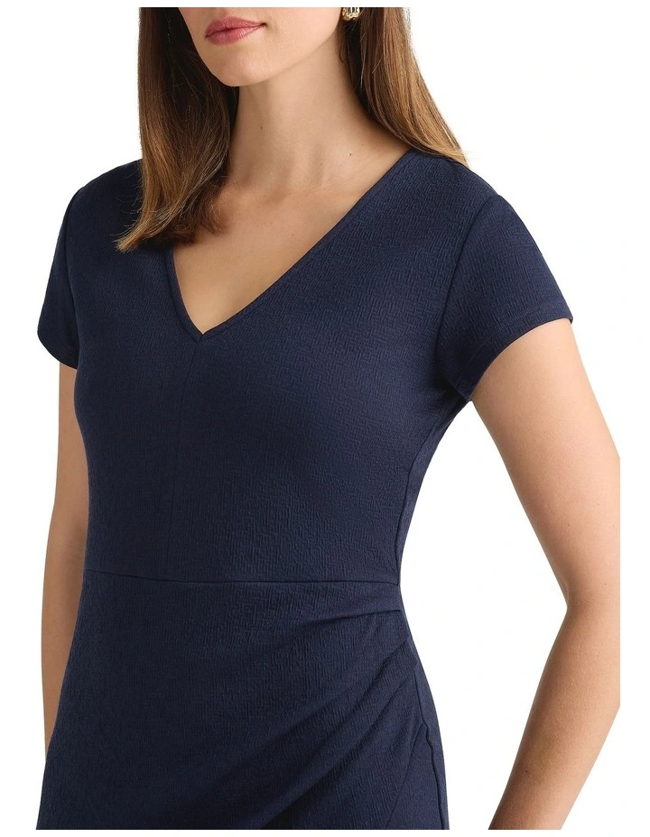Ioni Textured Jersey Dress in Navy image 2