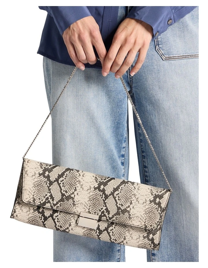 Clovelly Leather Shoulder Bag in Snake image 4