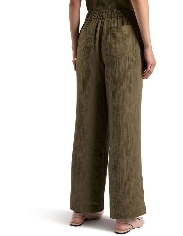 Maurine Cotton Crinkle Pant in Moss image 4