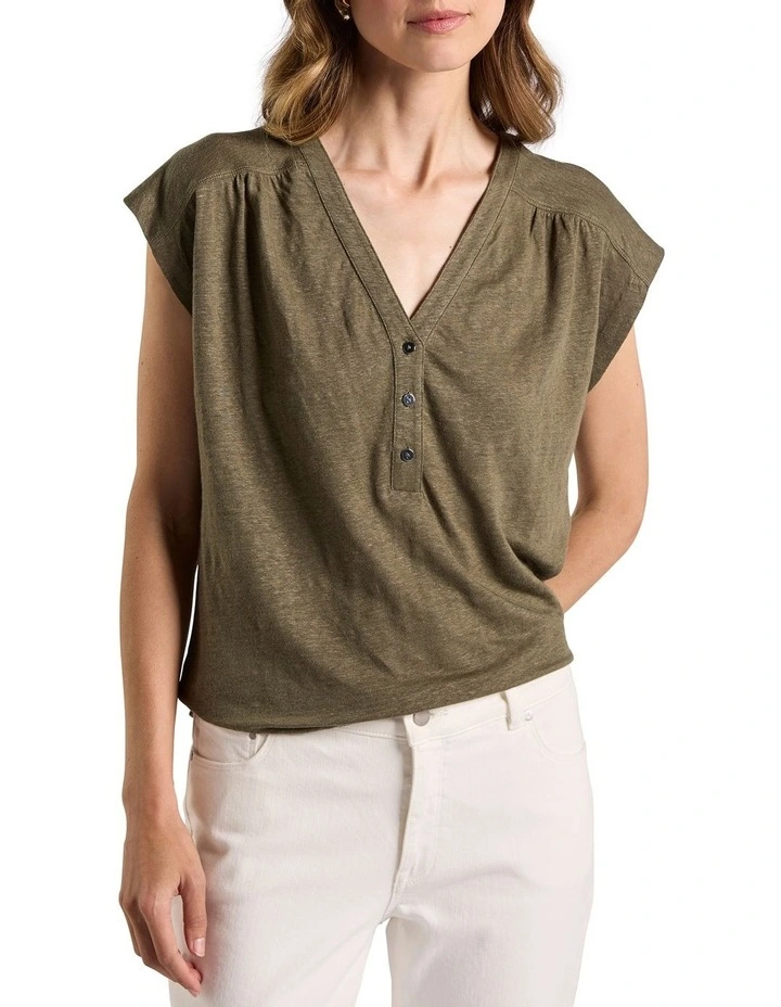 Thorpe Linen Tee in Moss image 1
