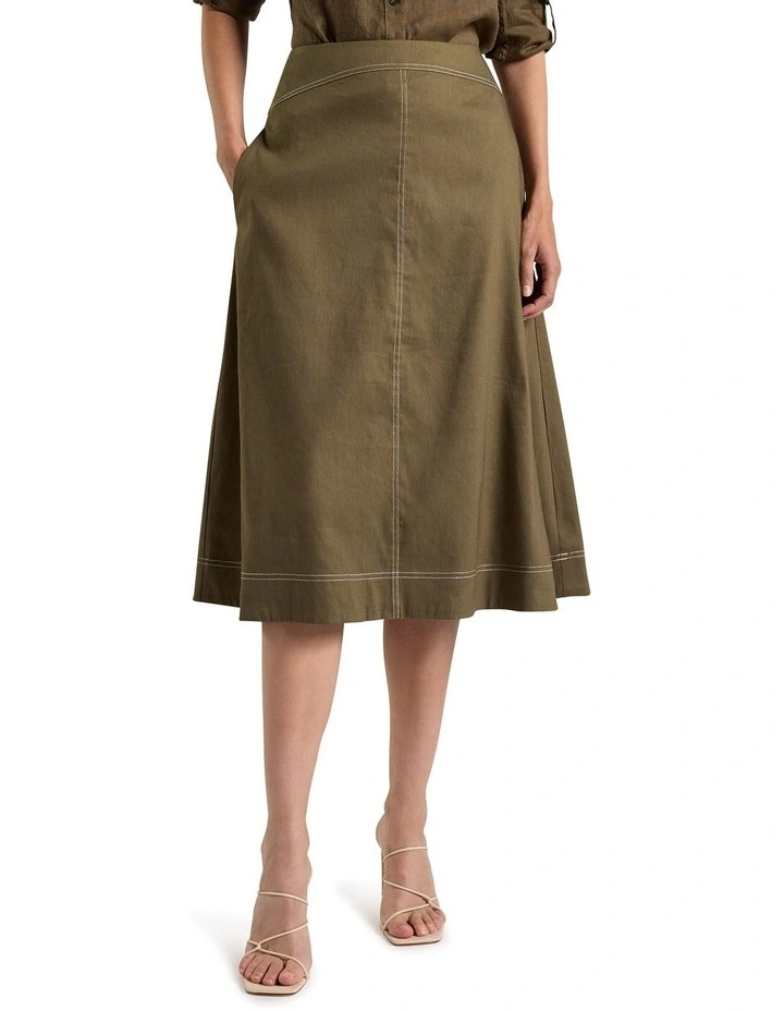 Cabello Stretch Linen Skirt in Moss image 2