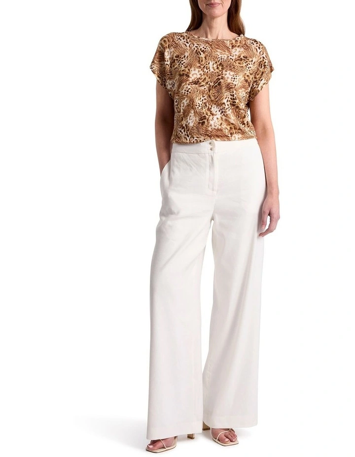 Emmine Linen Tee in Leopard image 2