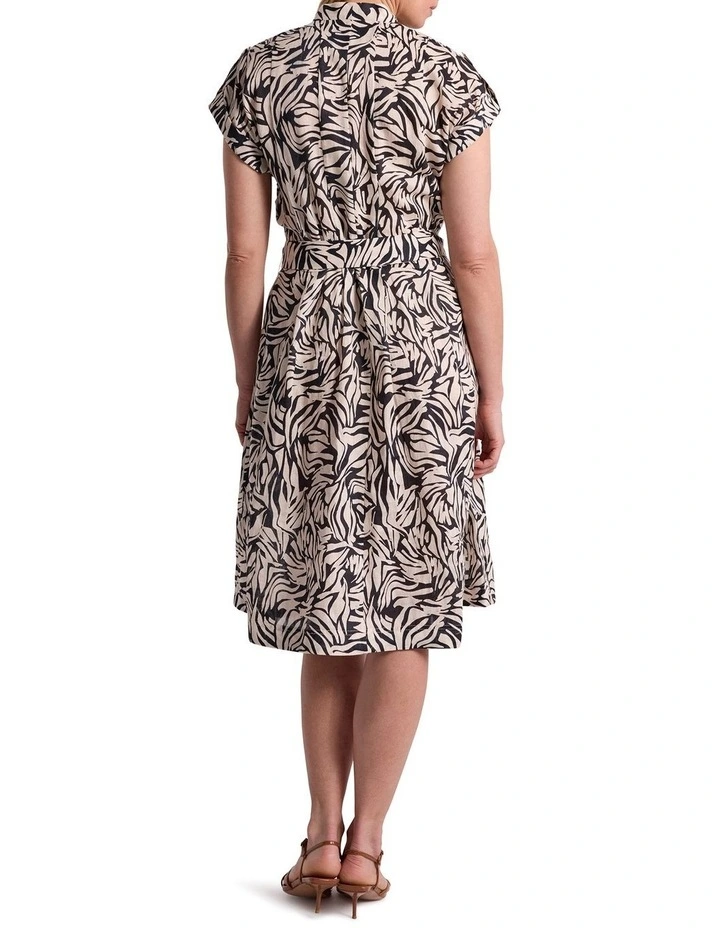 Safiya Linen Dress in Black Multi image 5