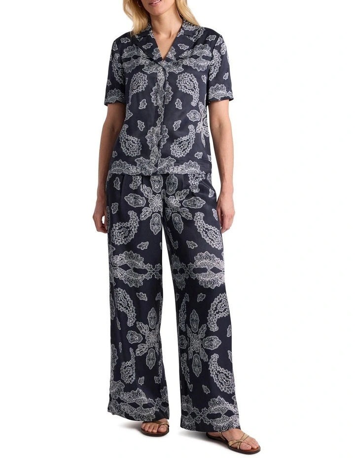 Maisha Viscose Shirt in Navy Multi image 2