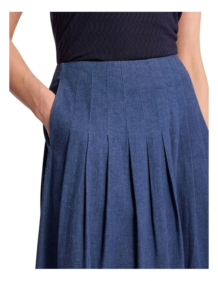 Noa Chambray Midi Skirt in Mid Wash image 3