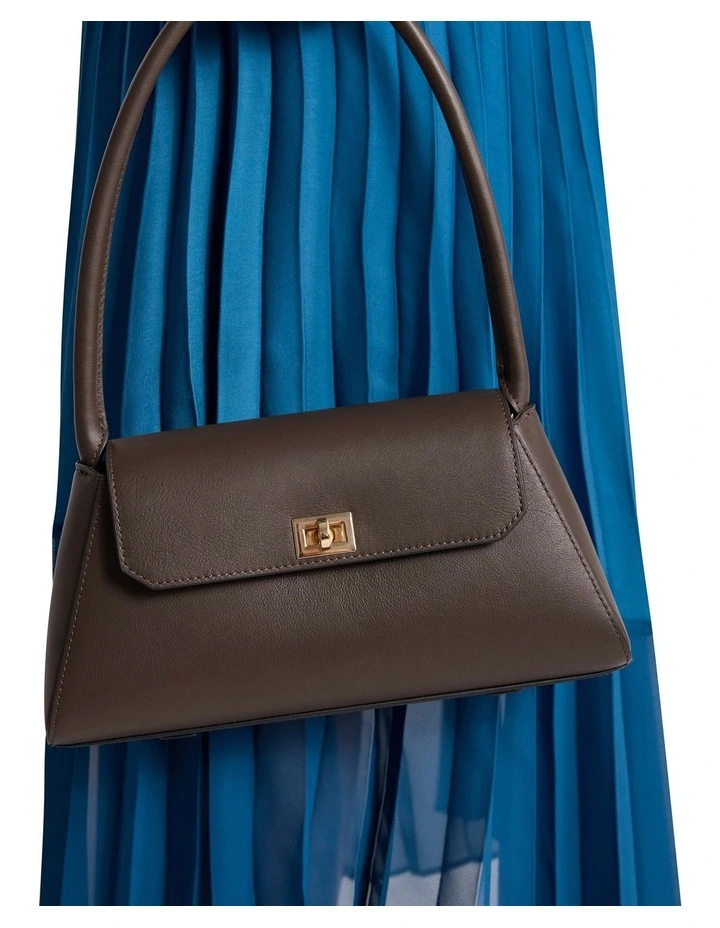 Coralie Leather Shoulder Bag in Chocolate image 2