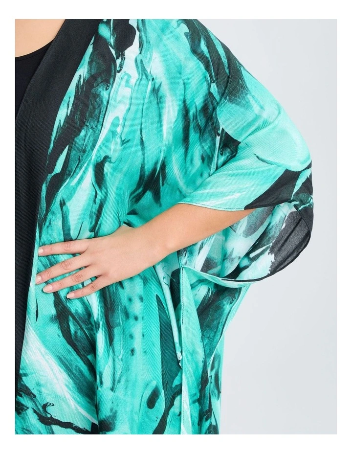 Large Flower Cape in Green image 4