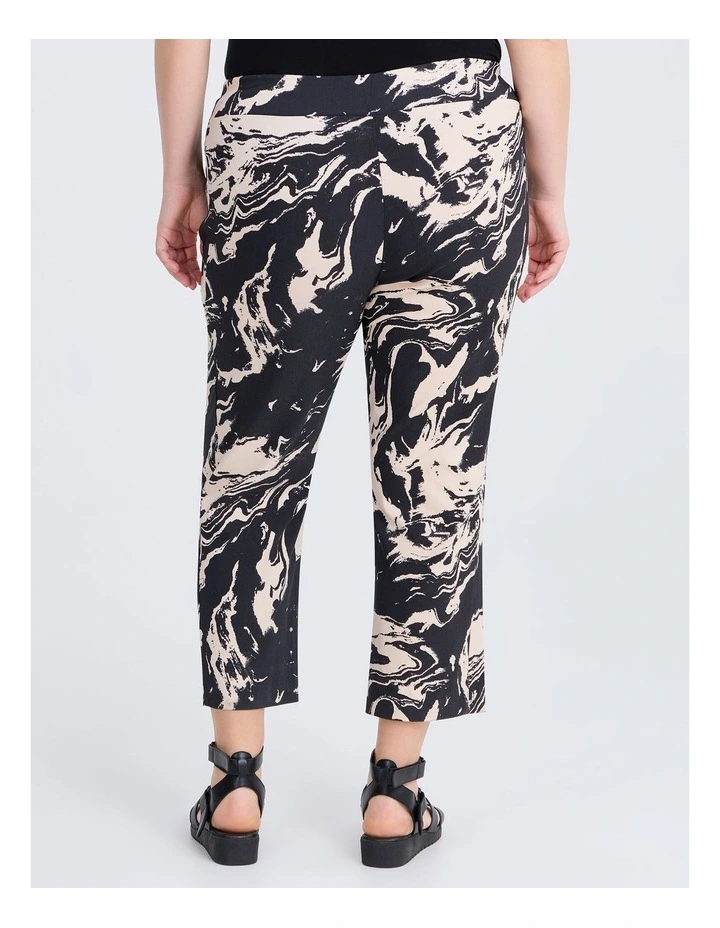 Print Bliss Stretch Taper Pant in Black/Sand Print image 2