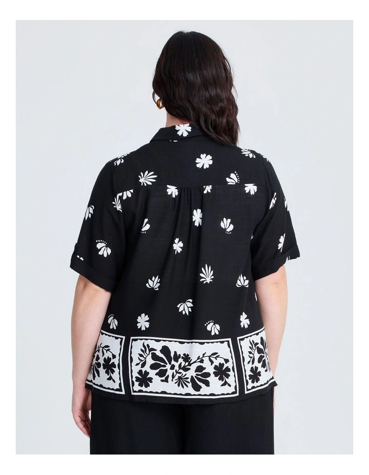 Natural Border Print Shirt in Black/vanilla image 2