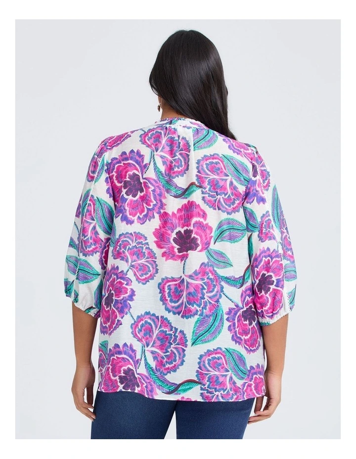 Natural Floral Daze Top in Multi image 2