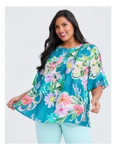 Natural Pastel Floral Pintuck Top in Multi