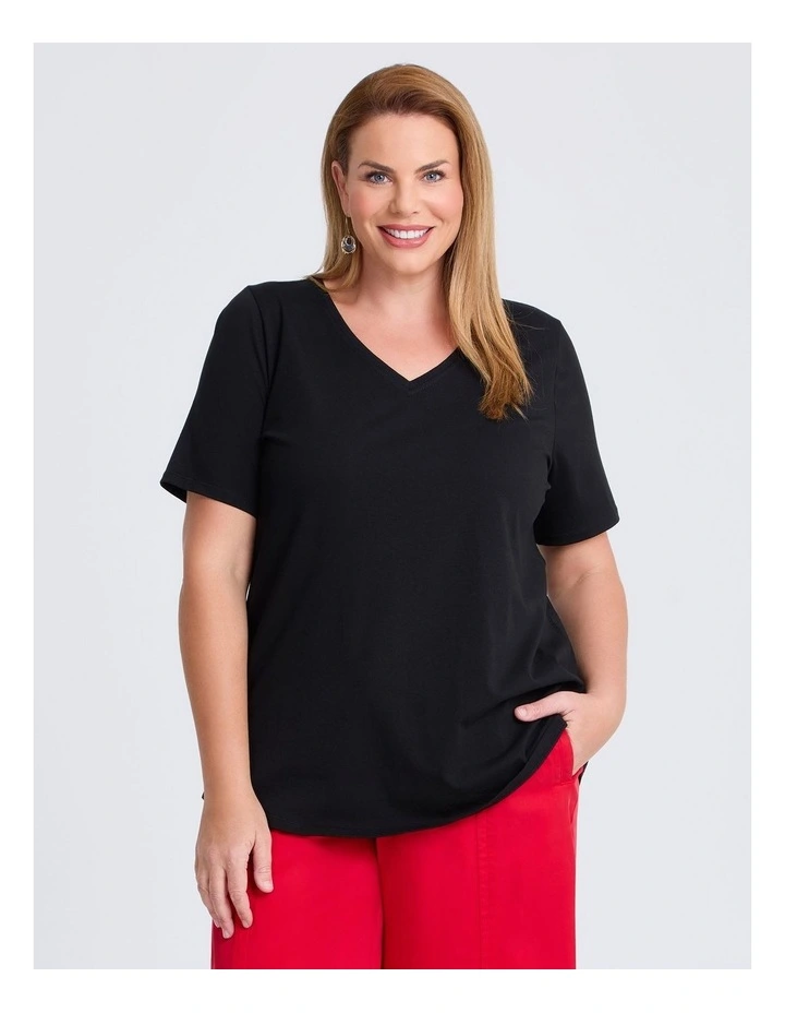 Organic Cotton V-neck T-shirt in Black image 1