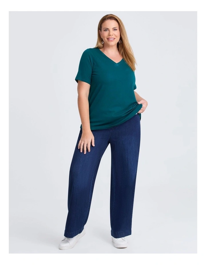 Organic Cotton V-neck T-shirt in Dark Atlantic image 3