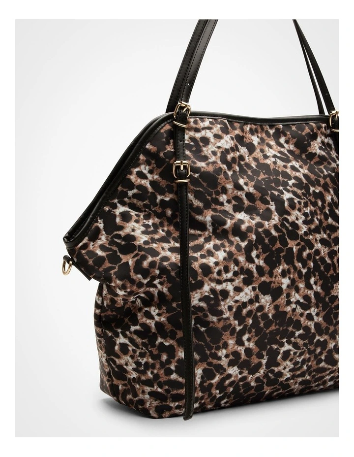 Everyday Tote Bag in Leopard image 5