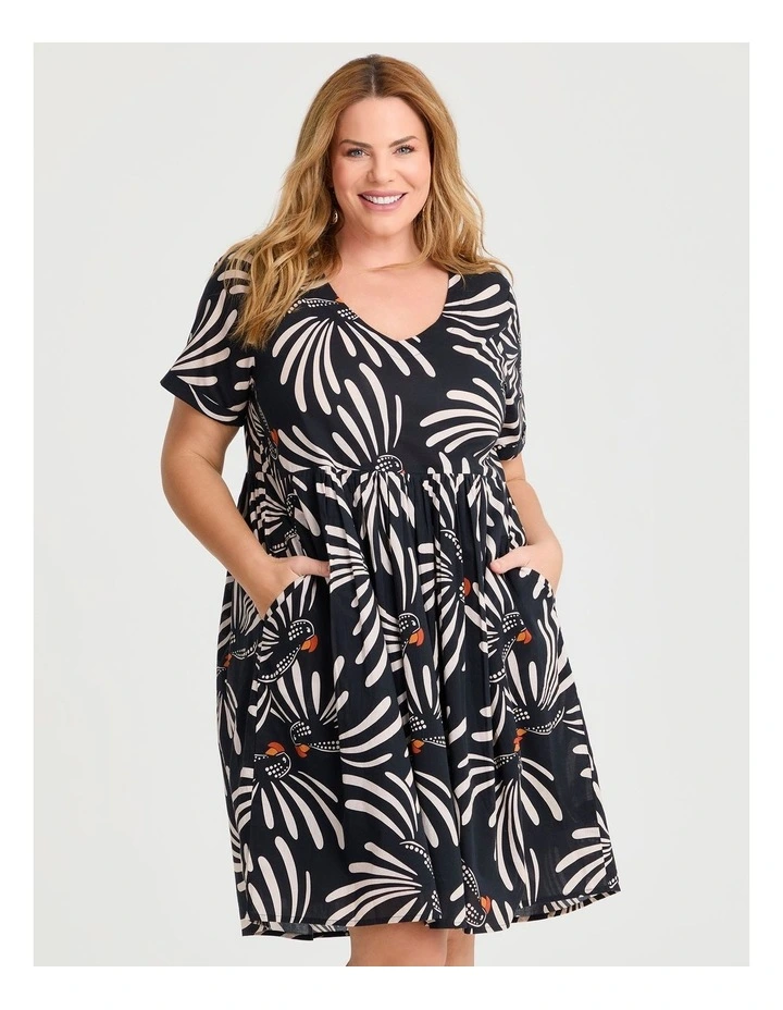 Cotton Holiday Pocket Dress Abstract Birds in Print image 3