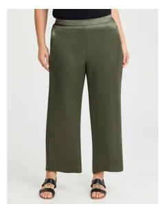 Natural Delia Deluxe Pant in Olive