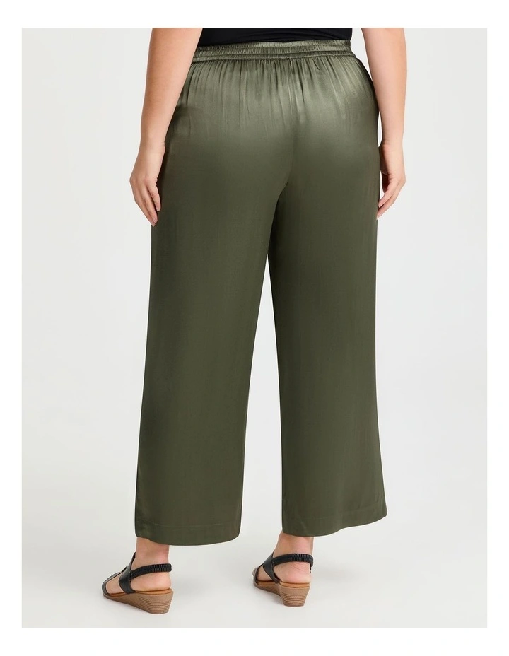 Natural Delia Deluxe Pant in Olive image 2