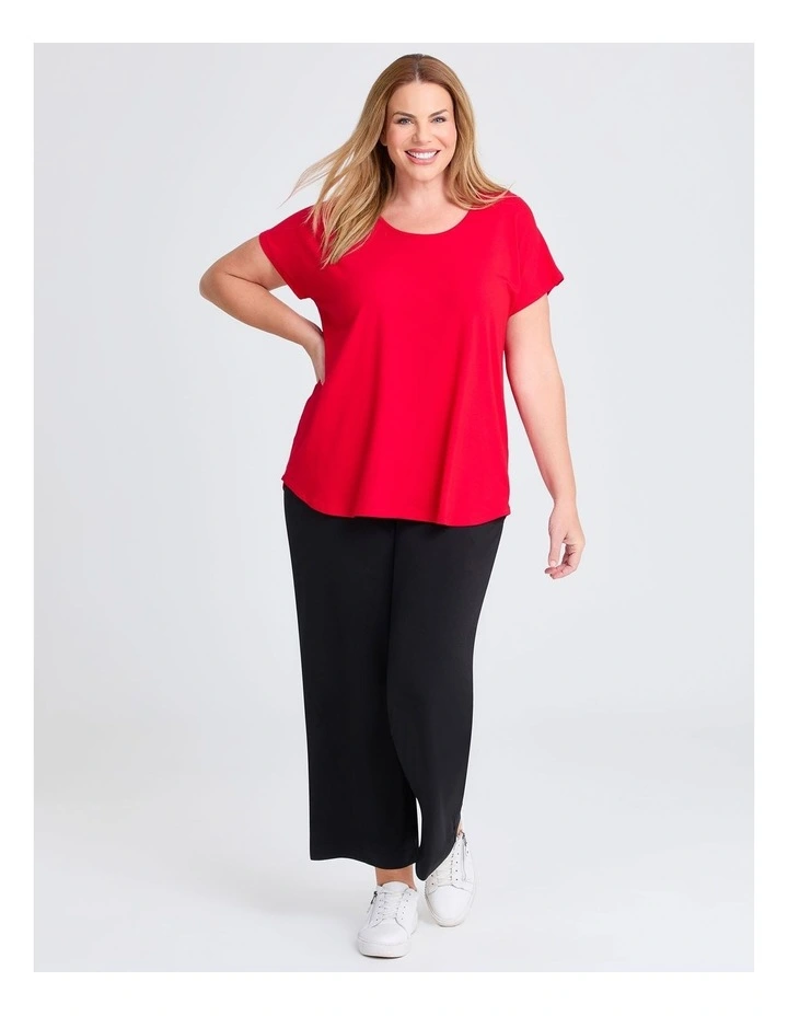 Natural Round Neck Everyday T-shirt in Chilli Red image 3