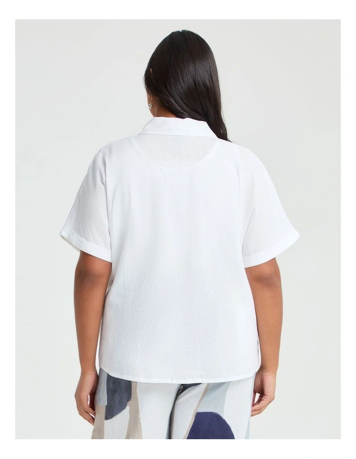 Linen Ayanna Applique Top in White image 2