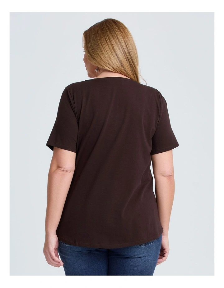Organic Cotton V-neck T-shirt in Chocolate image 2