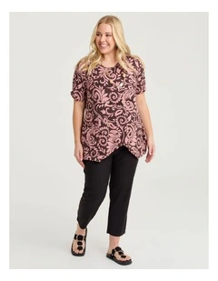 Petite Editorial Pocket Taper Pant in Black
