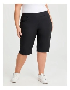 Petite Editorial Base Pocket Short in Black