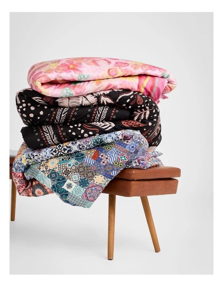 Mosaic Quilt King Cover Set in Multi image 7