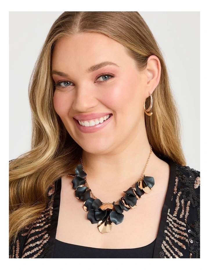 Short Metal Leaf Necklace in Multi image 2