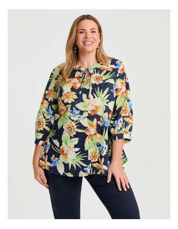 NAVY FLORAL colour