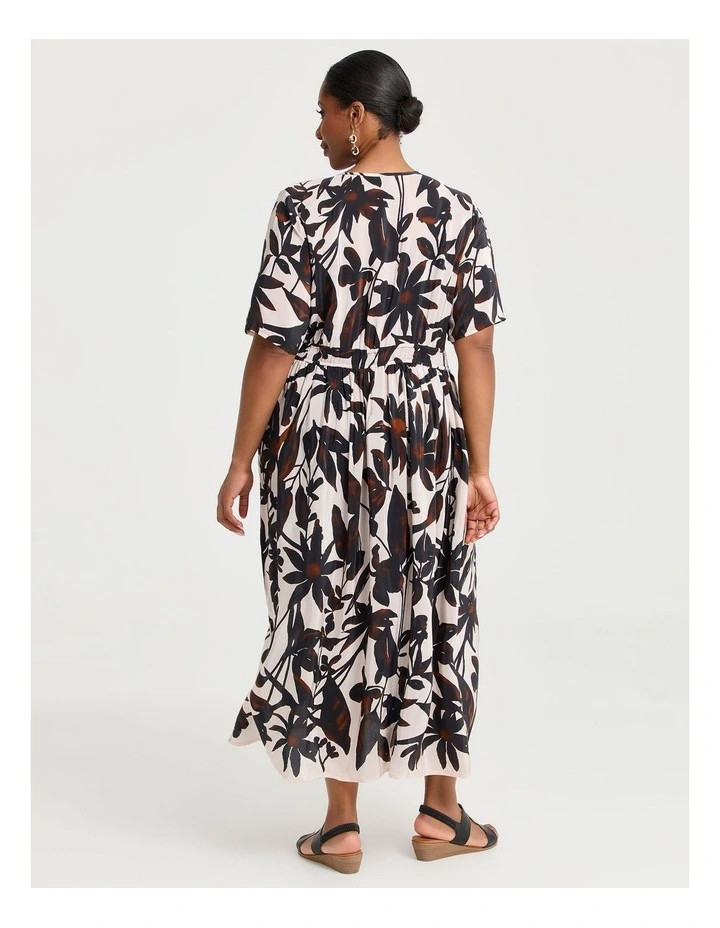 Natural Chic Maxi Dress in Print image 2