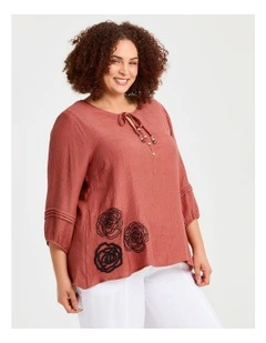 Cornelli Flower Natural Top in Ginger Spice