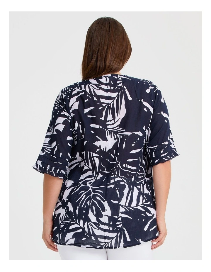 Cotton Palm Leaf Pintuck Top in Navy/White image 2