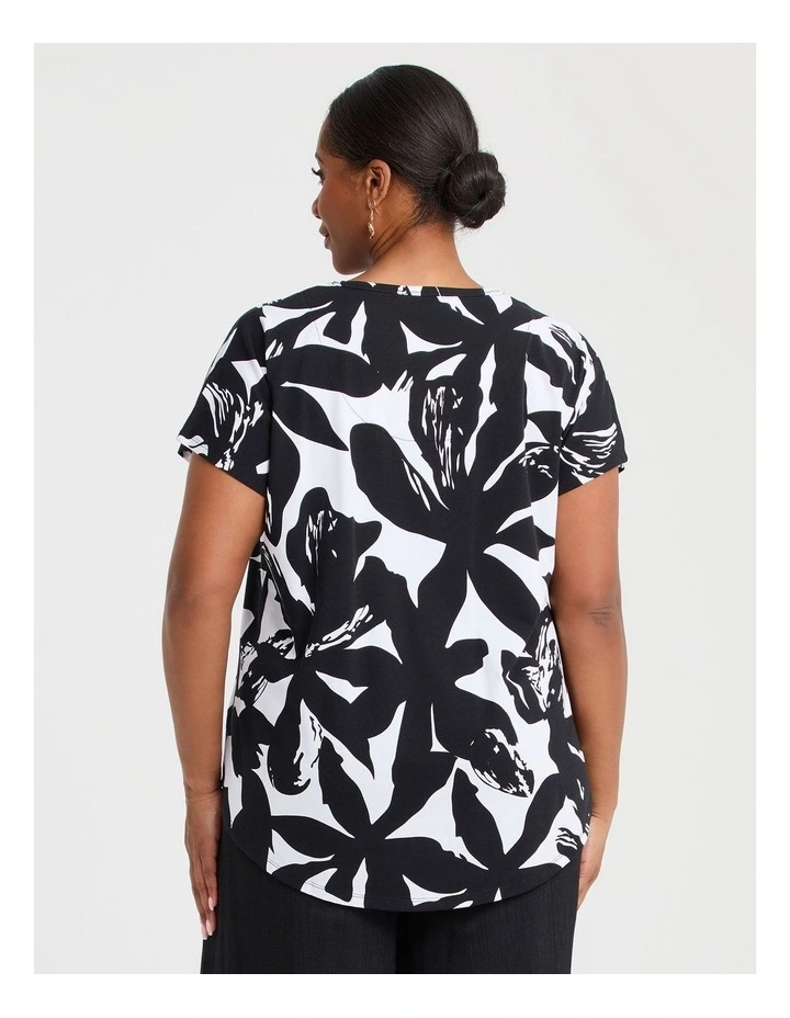 Cotton Graphic Floral T-shirt in Black/white image 2