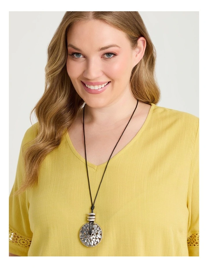 Heart Disc Pendant Necklace Multi image 2