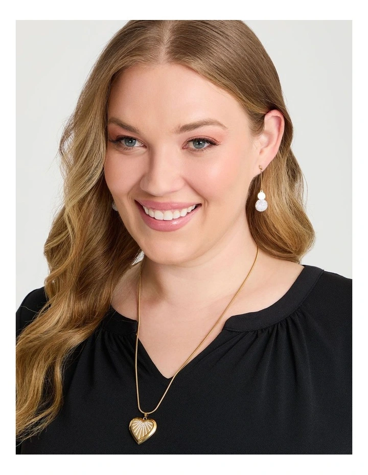 Gold Heart Locket Necklace Gold image 2