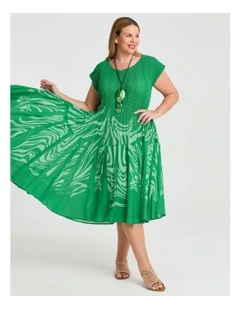 Plisse Circle Swing Dress in Jewel Green