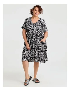 Natural Holiday Pocket Dress in Black/vanilla Floral