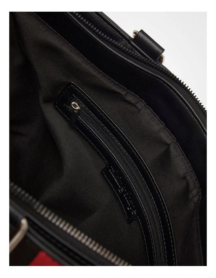 Graphic Heart Shoulder Bag in Multi image 5