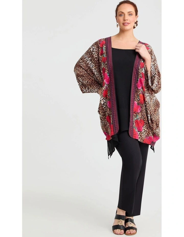 Animal Roses Curved Cape Animal image 3