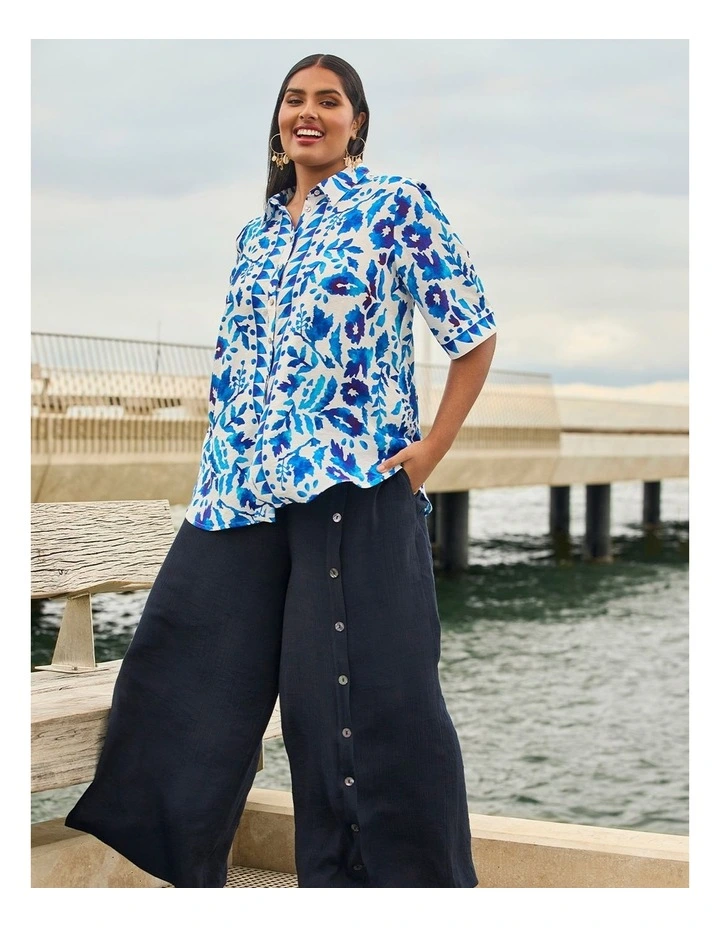 Natural Summer Floral Shirt in Dazzling Blue/White image 5