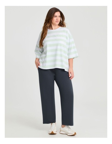 Spearmint/White colour