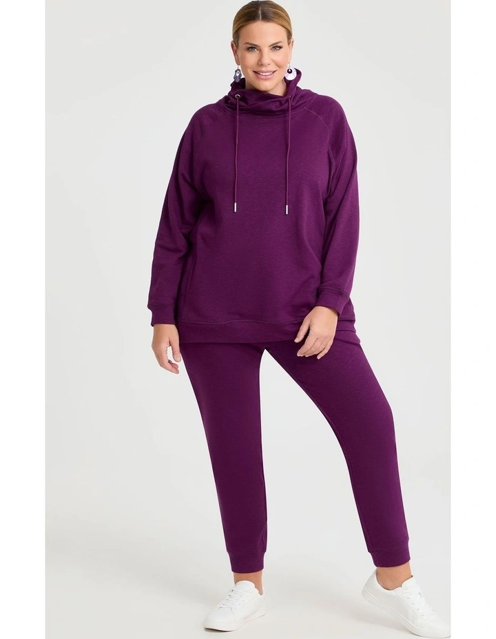 Taper Leg Trackpant Merlot image 3