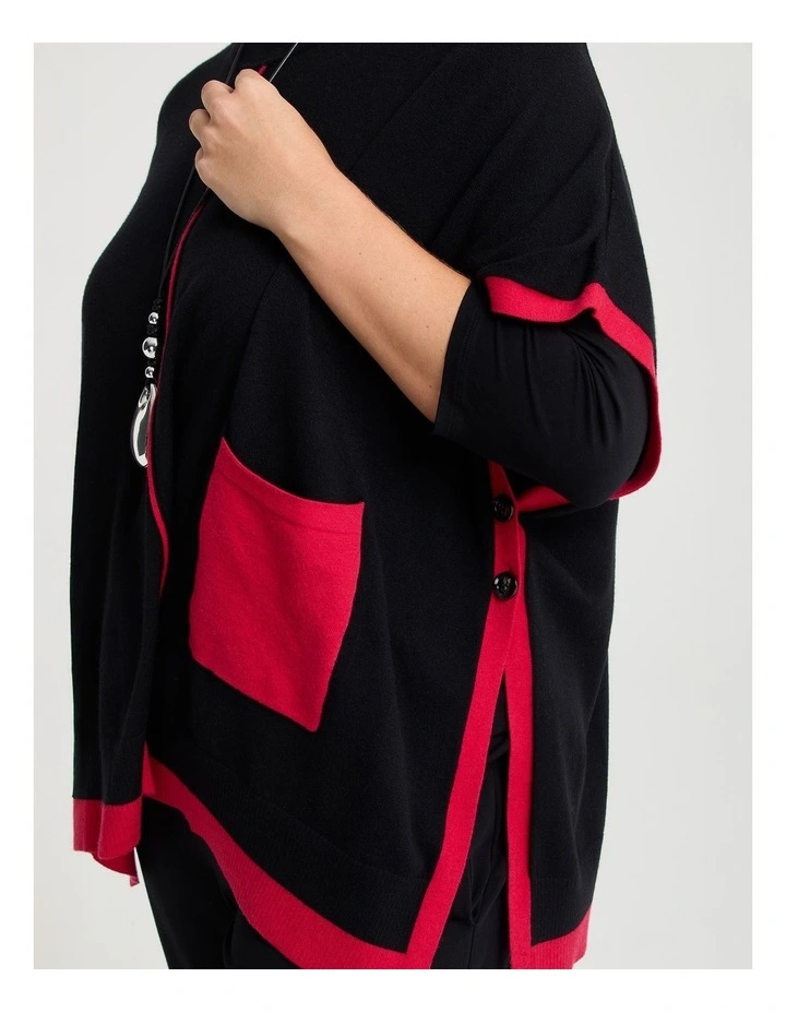 Poncho in Red/Black image 3