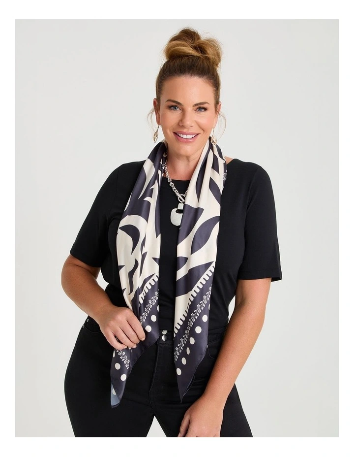 Monochrome Abstract Scarf Black/white image 1