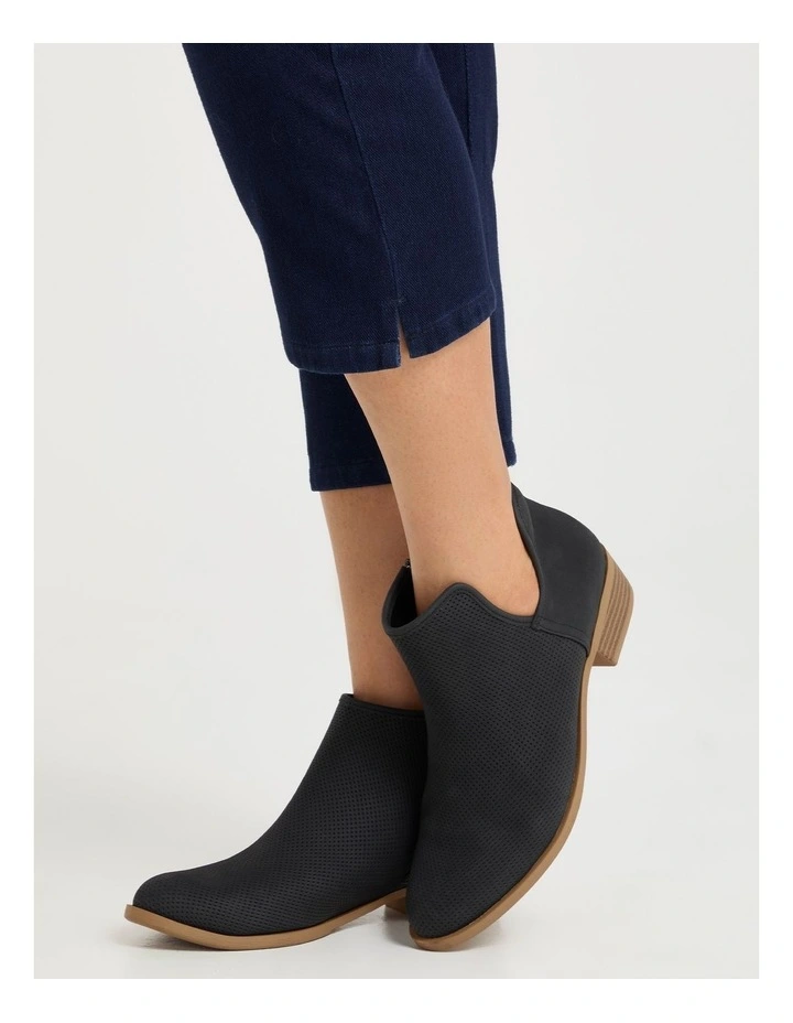 Side Cut Ankle Boot Black image 6