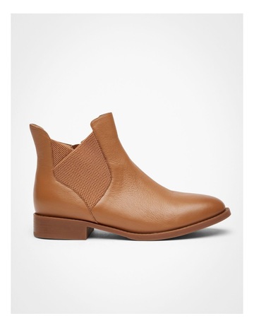 Tan colour