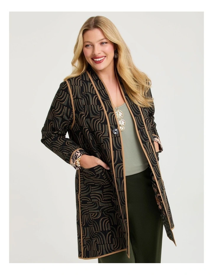 Reversible Quilt Natural Jacket Patchwork/geo Print image 2