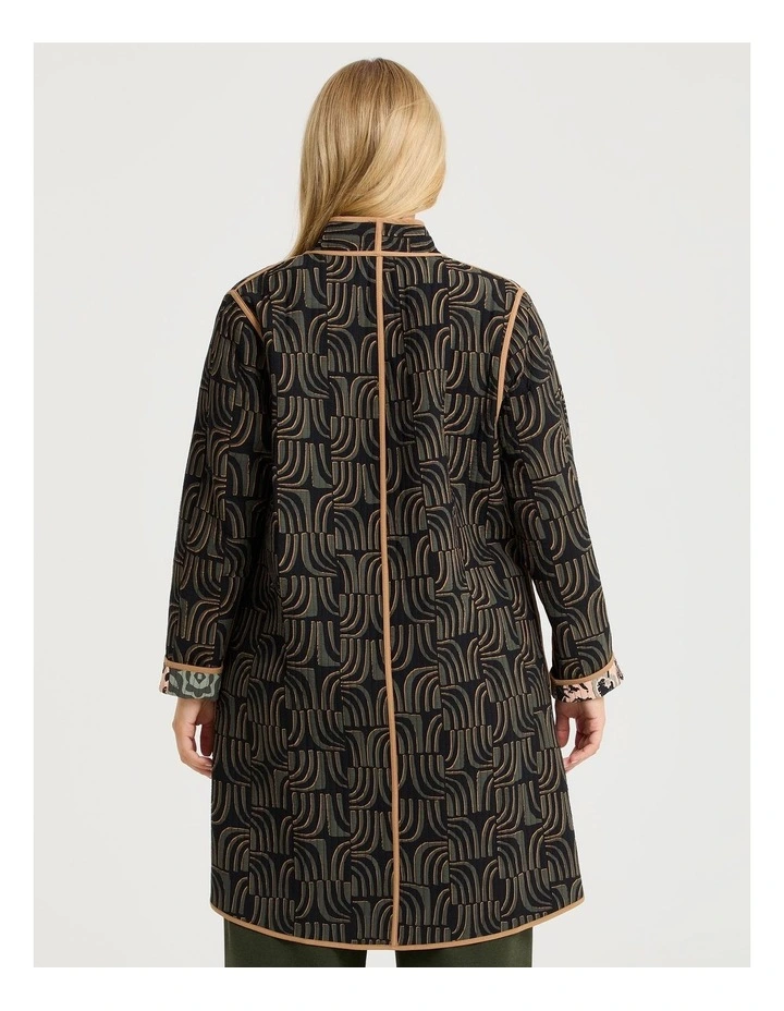 Reversible Quilt Natural Jacket Patchwork/geo Print image 3