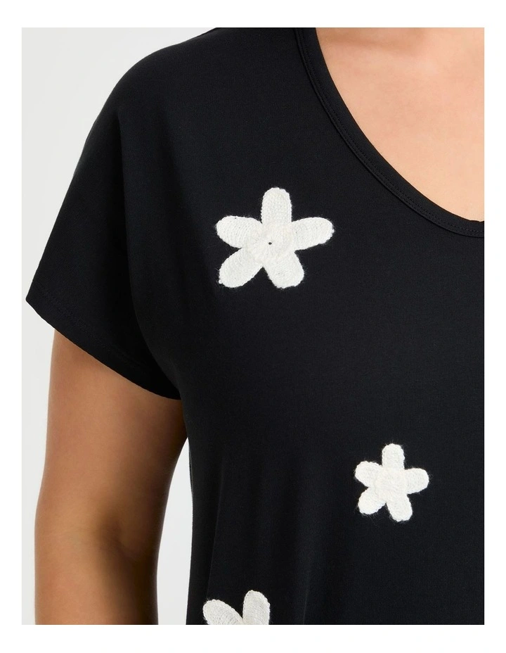 Cotton Crochet Flower T-shirt in Black image 3