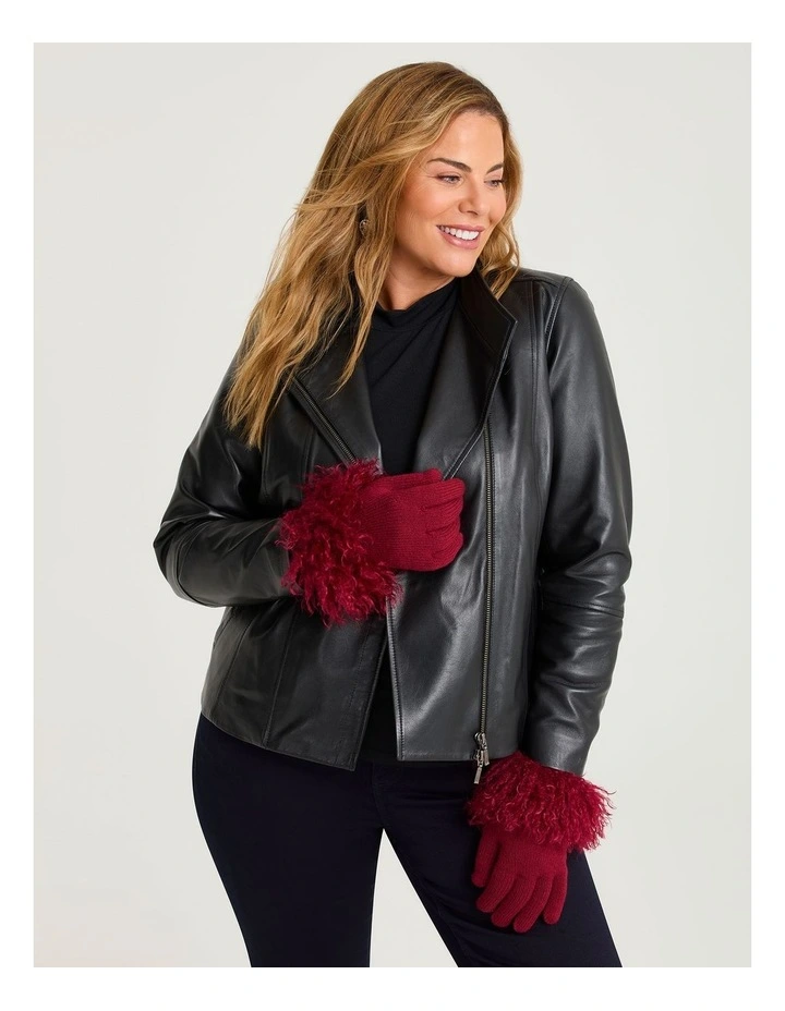 Shaggy Statement Gloves in Red image 2